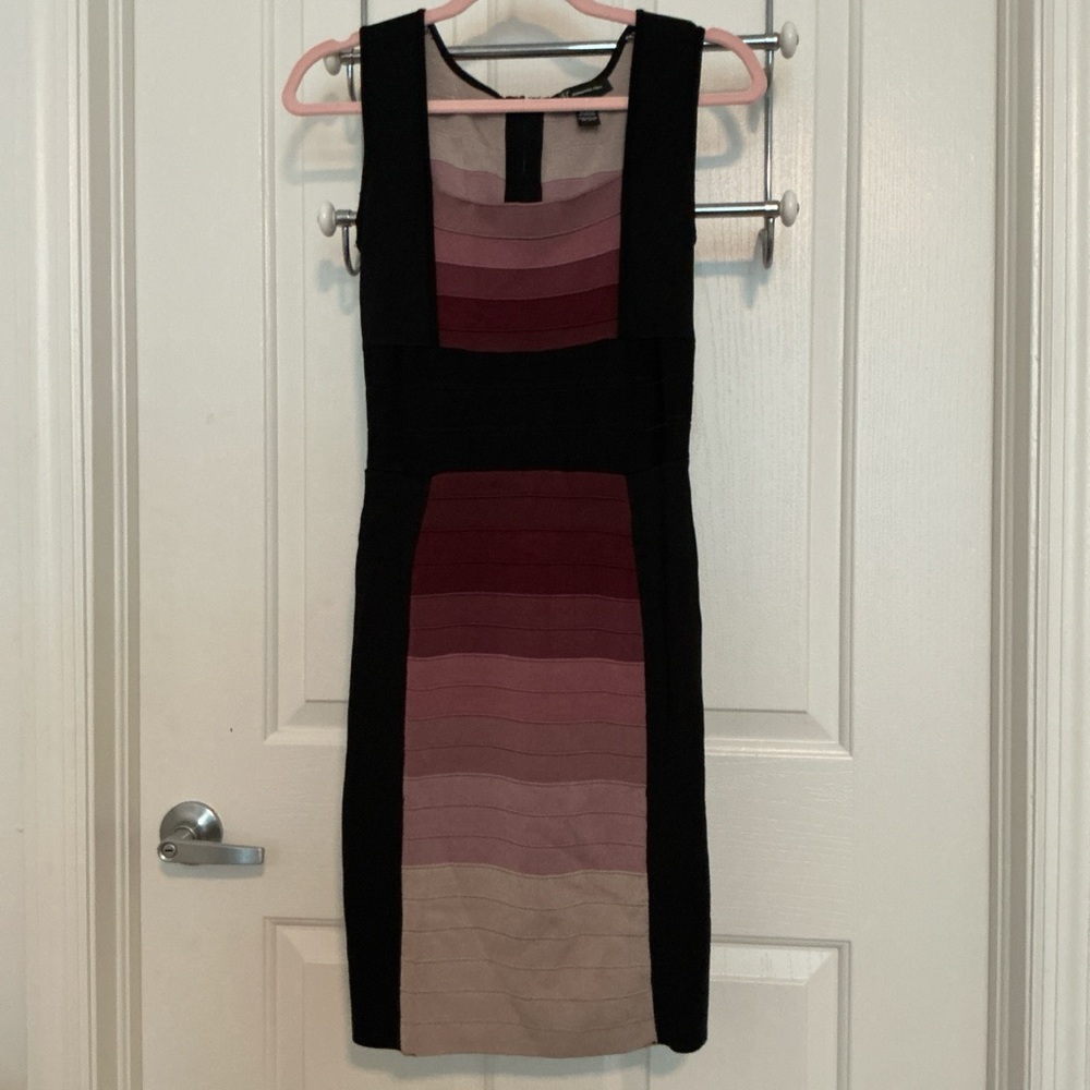 Elegant Colorblock Sleeveless Dress